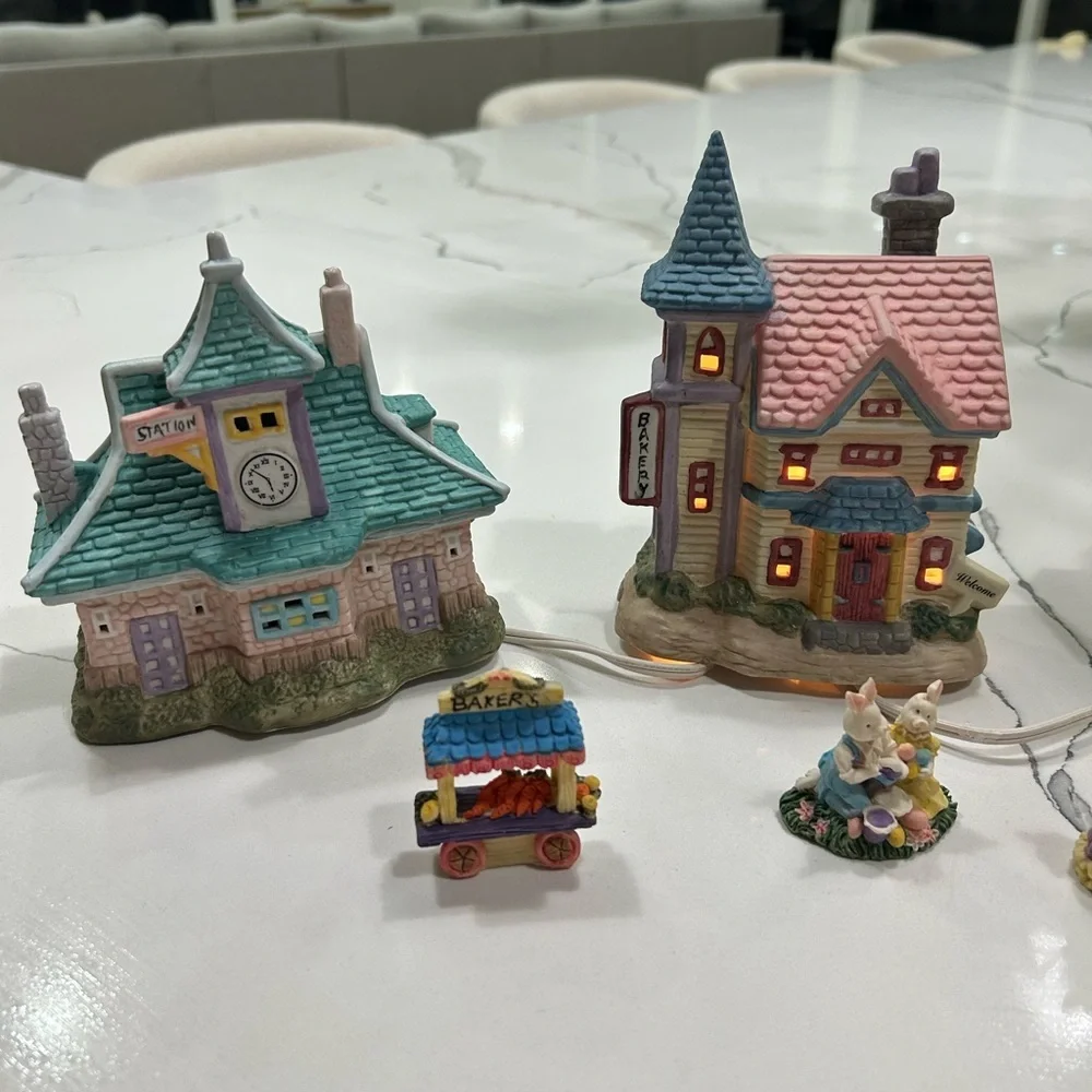 Vintage Light Up 10 Piece Easter Bunny Village Houses Ceramic Holiday Decor